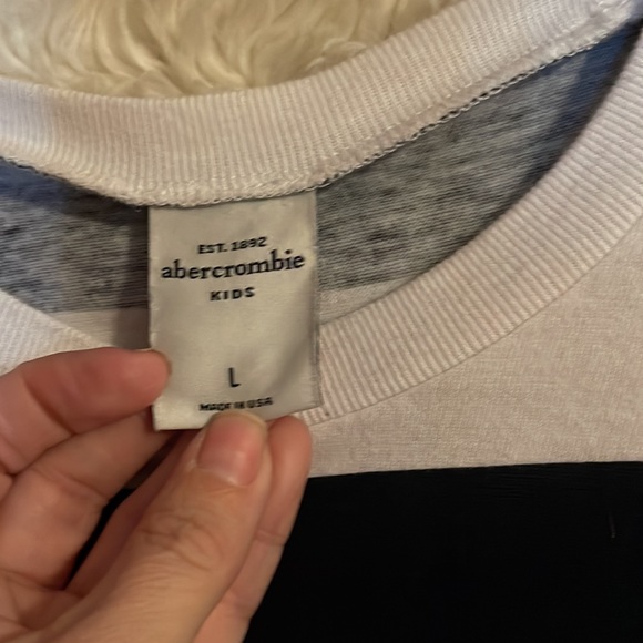 Abercrombie and kids shirt - Picture 2 of 3